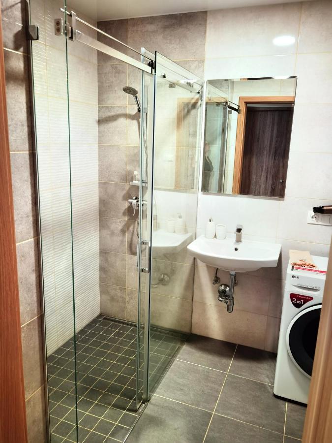 Bangu G. Apartamentai Klaipėda Exteriör bild